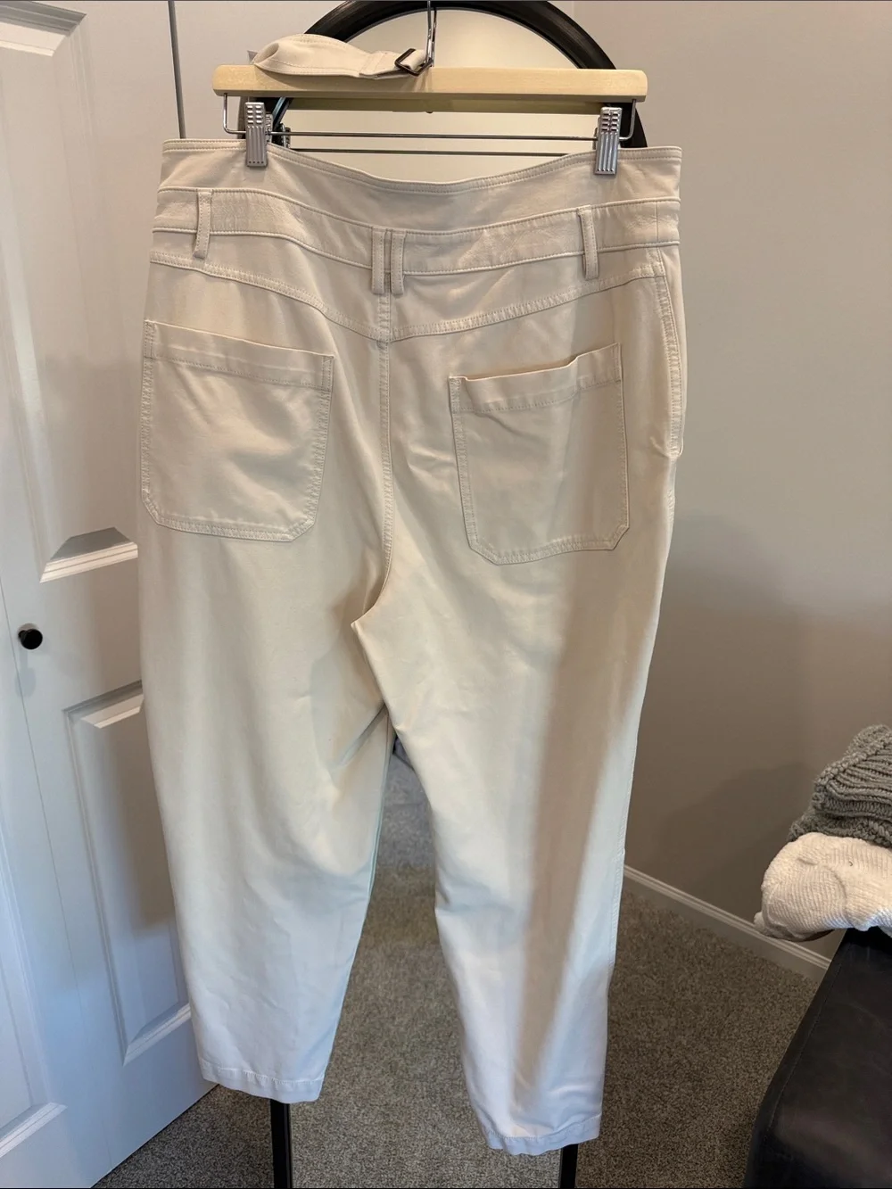 Banana Republic Cream Cargo Utility Pants